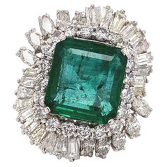 13.07 Carat Emerald with 8.90 Carat Diamonds Vintage Ring 18 Karat White Gold