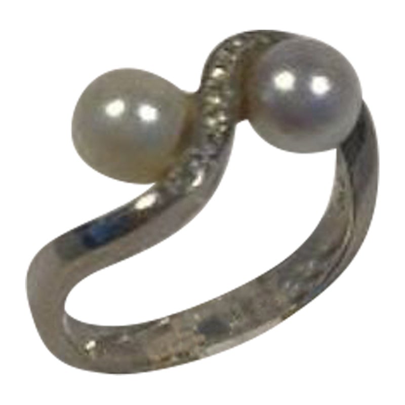 Georg Jensen and Wendel 18K White Gold Ring with Pearls and Brillants For Sale