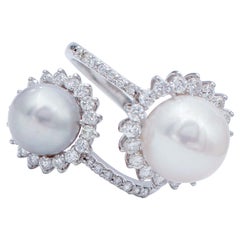 Weiße und graue Perlen, Diamanten, Ring aus 18 Karat Weißgold