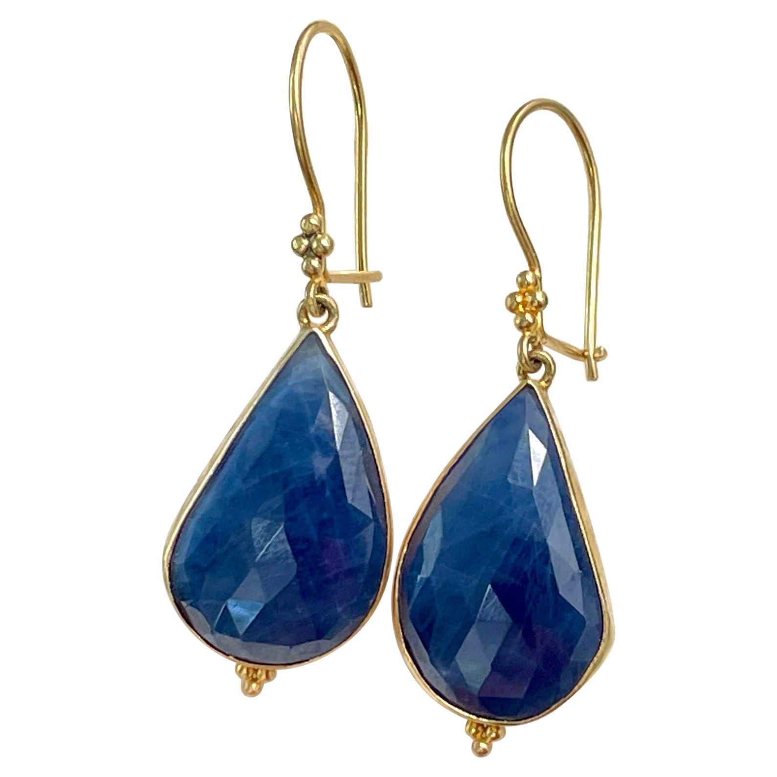 Steven Battelle 18.6 Carats Blue Sapphire 18K Gold Wire Earrings For Sale