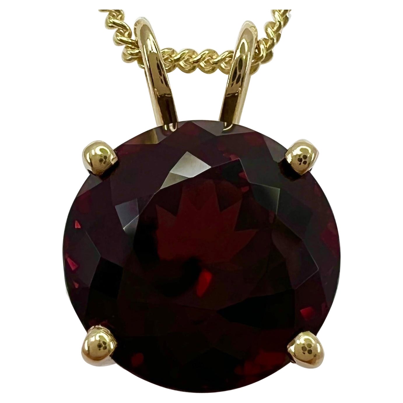 8.88 Carat Rhodolite Garnet Fancy Round Cut Red Yellow Gold Pendant Necklace For Sale