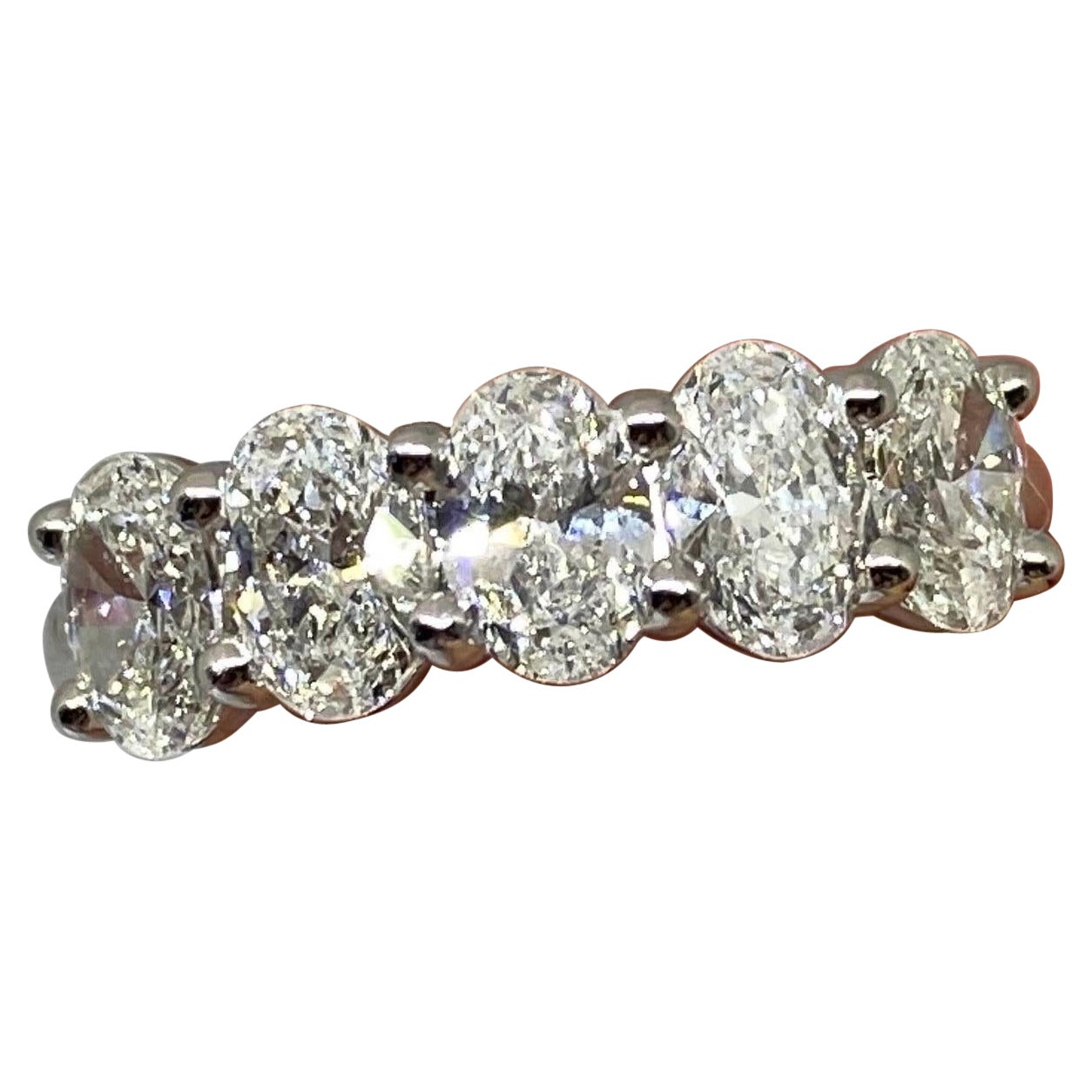 18K Oval Diamond Ring