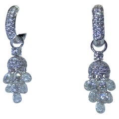Boucles d'oreilles en or blanc 18 carats avec diamants en forme de briolette