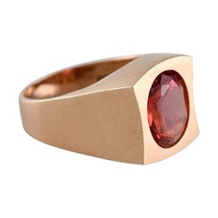Scandinavian Jeweler, Modernist Ring in 14 Carat Gold Adorned with Red Garnet