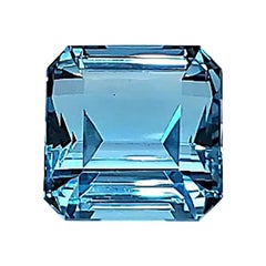 23.88 Carat Intense Blue Square Emerald Aquamarine Natural Gemstone (pierre précieuse naturelle)