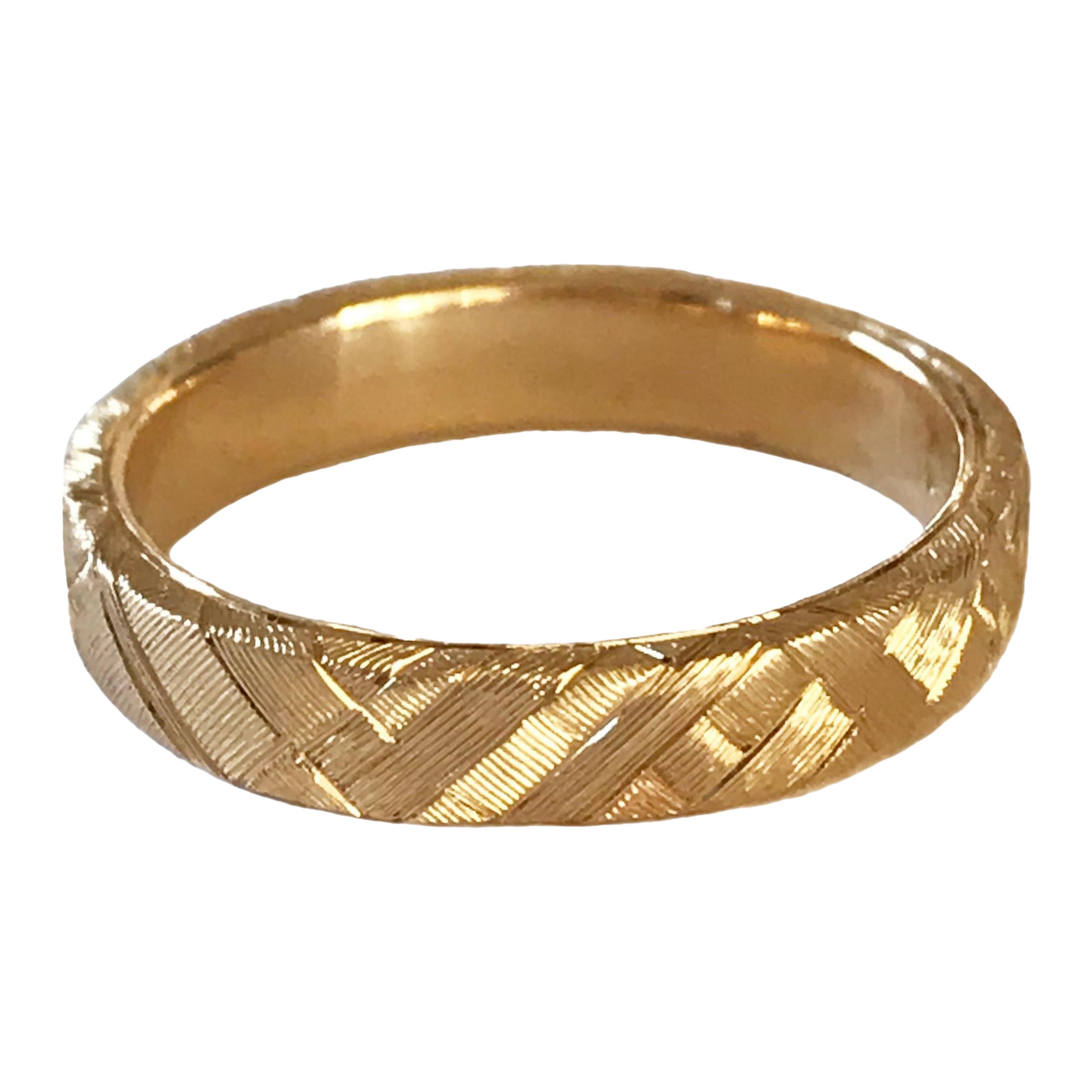 Dalben Hand Engraved Small Gold Band Ring For Sale