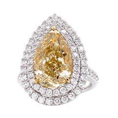 Used Emilio Jewelry GIA Certified 7.18 Carat Yellow Diamond Ring and Pendant 