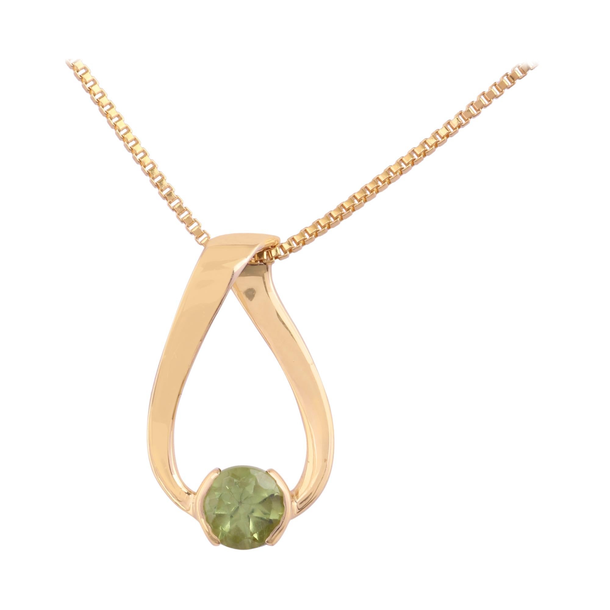14K Yellow Gold 0.375 Ctw Natural Peridot Solid Dainty Charm Teardrop Pendant For Sale