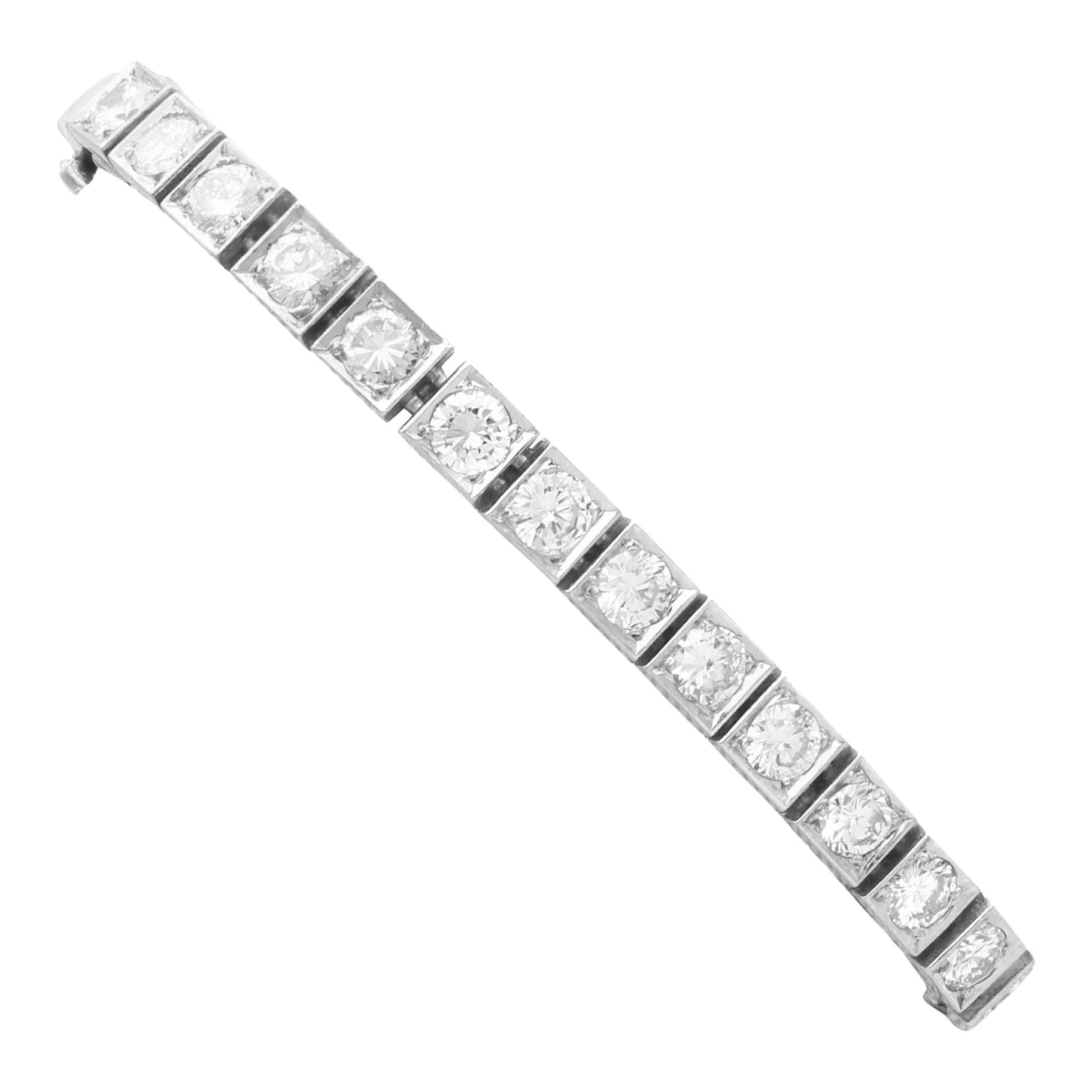 1930s 7.80 Carat Diamond and White Gold Bracelet For Sale