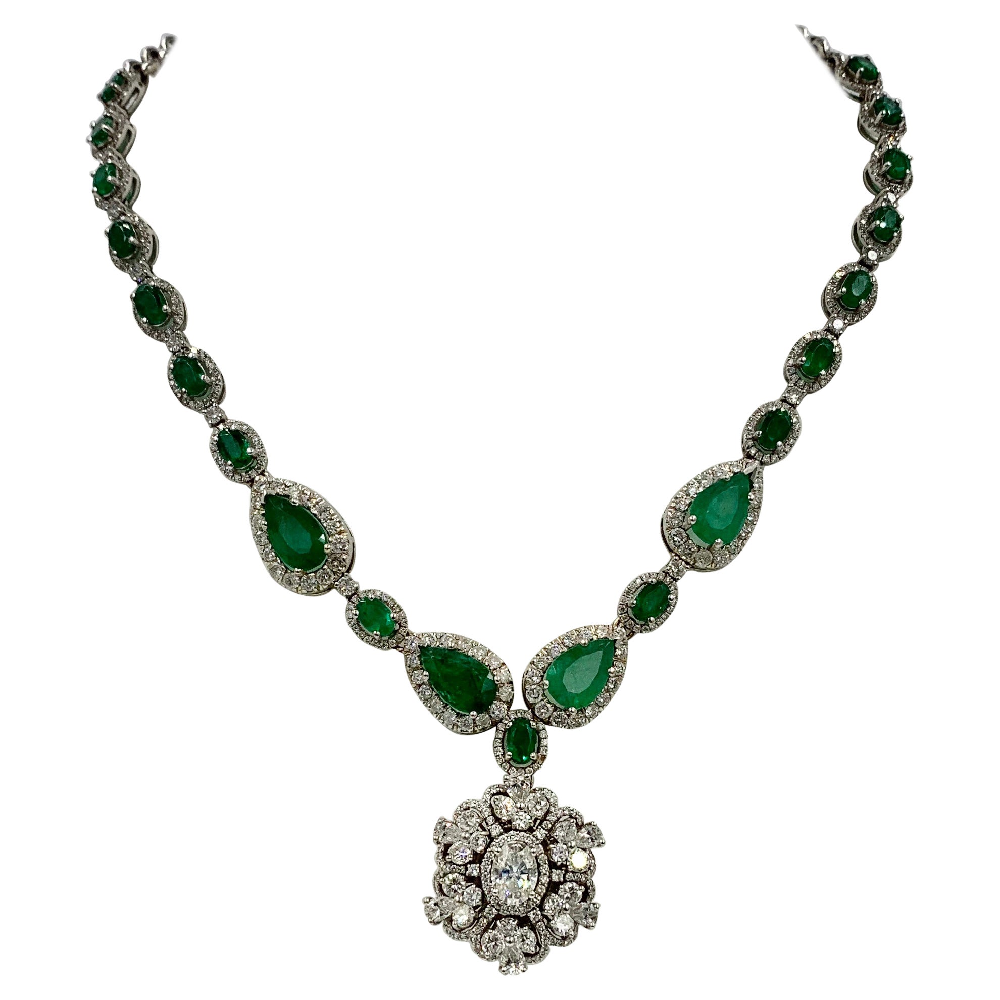 17.6 Carat Emerald 6.3 Carat Diamond Pendant Necklace Antique Estate Gold For Sale