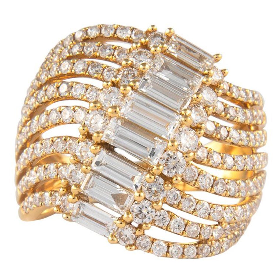 2.31 Carat Baguette and Round Diamond Cocktail Ring 18 Karat Yellow Gold For Sale
