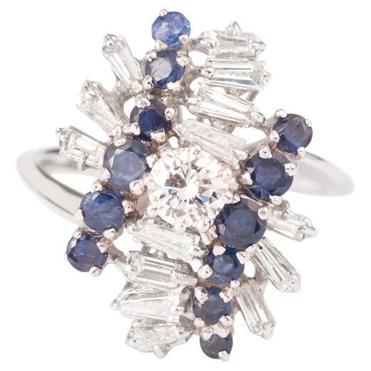 Horloge de voyage Van Cleef and Arpels en acier et or jaune 18 carats En vente sur 1stDibs