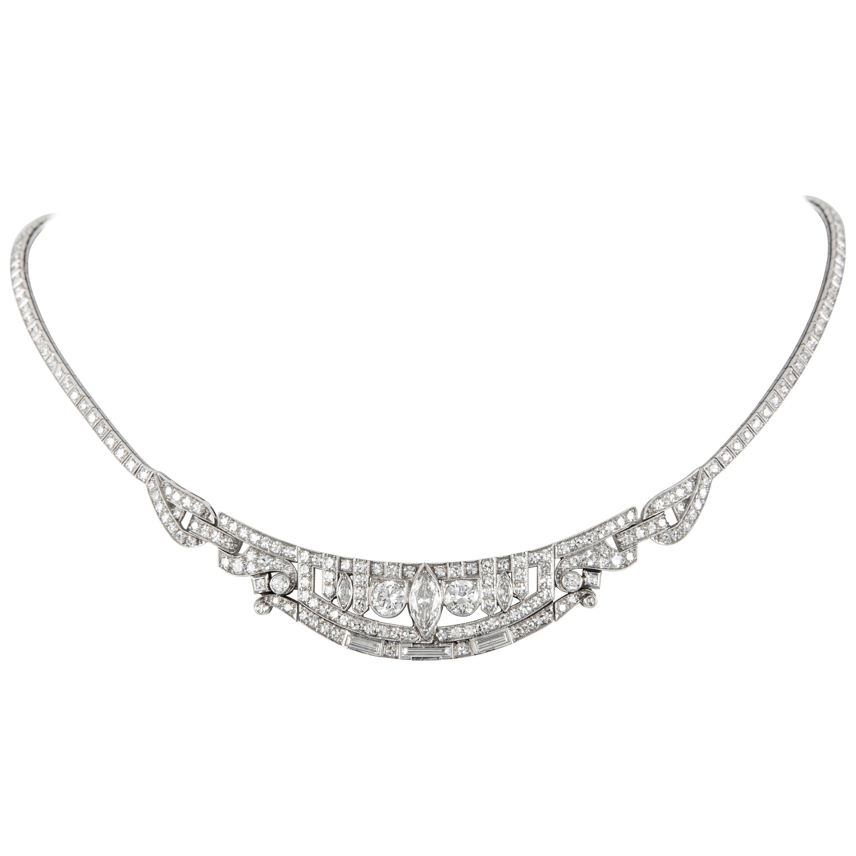 Collier vintage en platine avec diamants de 10,80 carats, style Art déco en vente