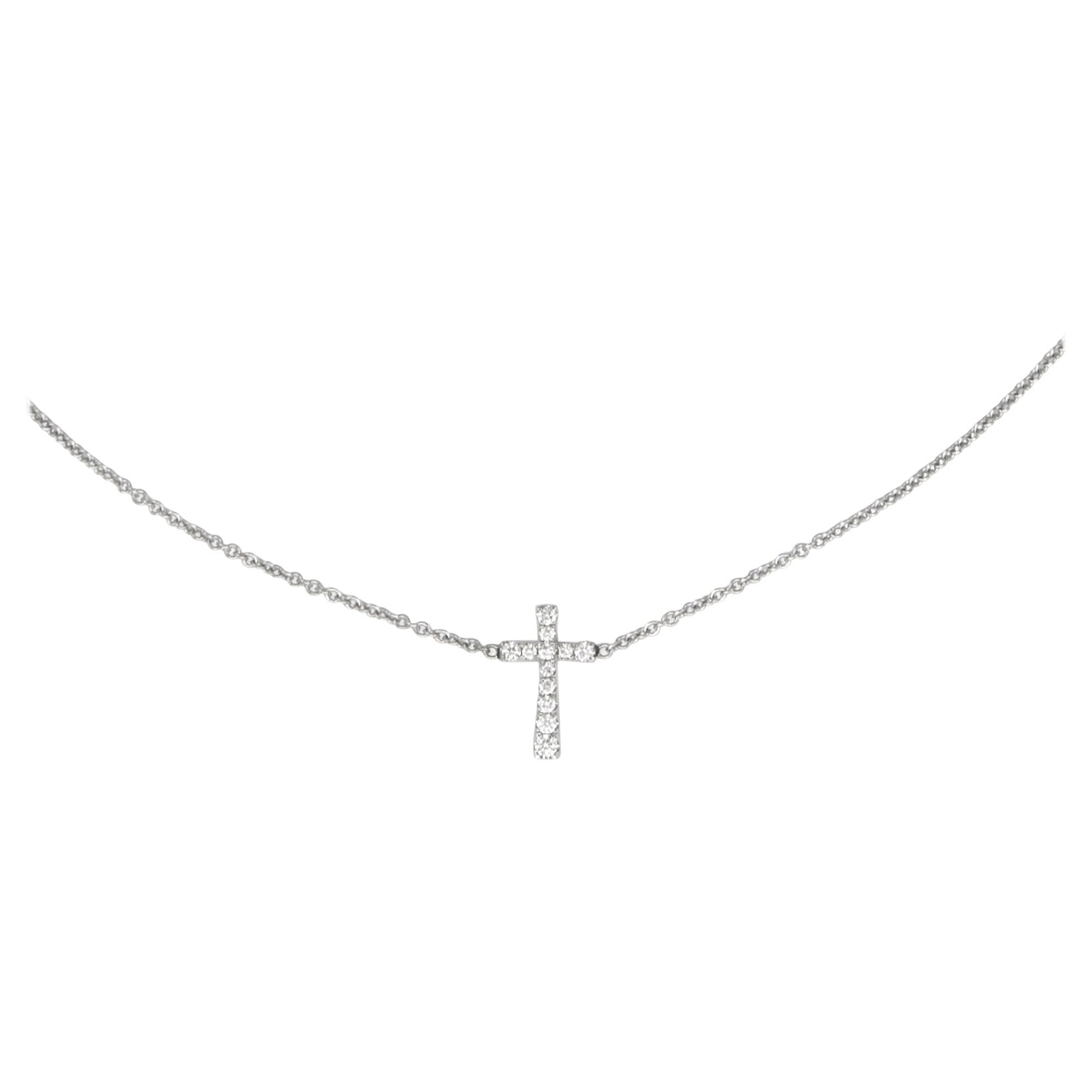 Diamond Cross 18 Karat White Gold Pendant Necklace