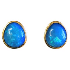 14KY Natural Opal Earring Studs