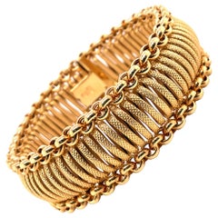 Vintage Flexible Wide Bracelet 14 Karat Yellow Gold Made In Italy 32.2 Grams
