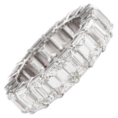 Bracelet d'éternité Alexander en or blanc 18 carats avec diamants taille émeraude de 9,13 carats (environ 0,50 ct chacun)