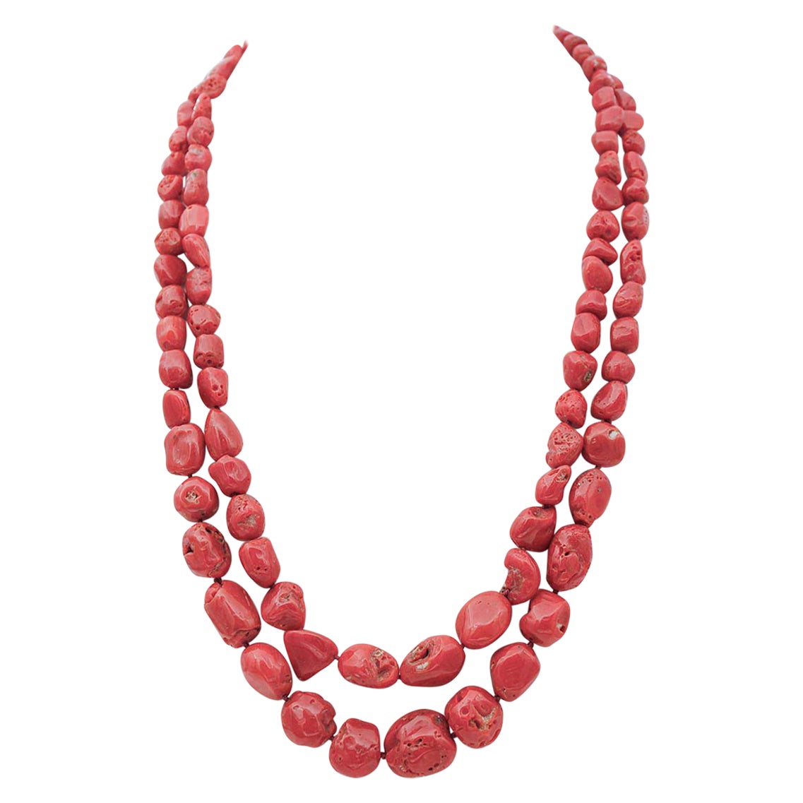 Mehrreihige Halskette mit roter Koralle, Diamanten, Roségold und Silber im Angebot