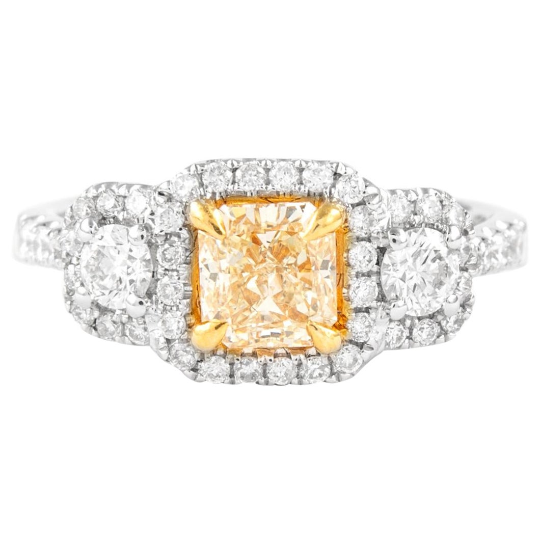 Alexander, bague halo à trois pierres en or bicolore 18 carats avec diamant jaune fantaisie VS1 de 1,65 carat