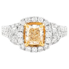 Alexander Beverly Hills 2.27ctt Fancy Yellow VS1 Diamond Three-Stone Ring 18k