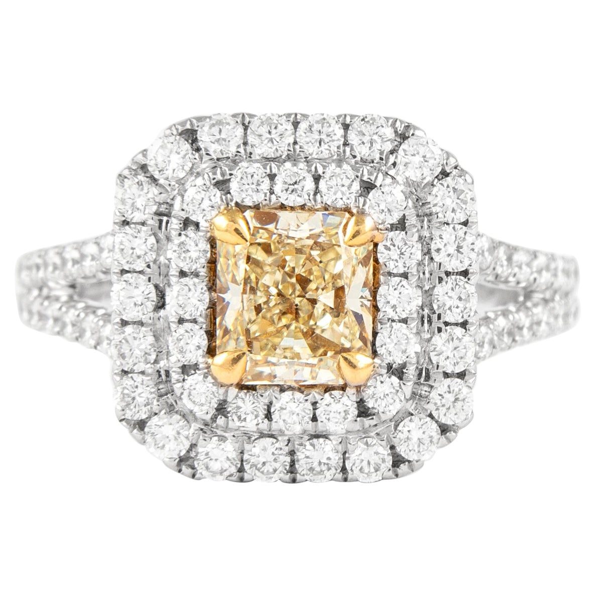 Alexander, bague bicolore 18 carats à double halo de diamants jaune intense fantaisie VS2 de 1,23 carat