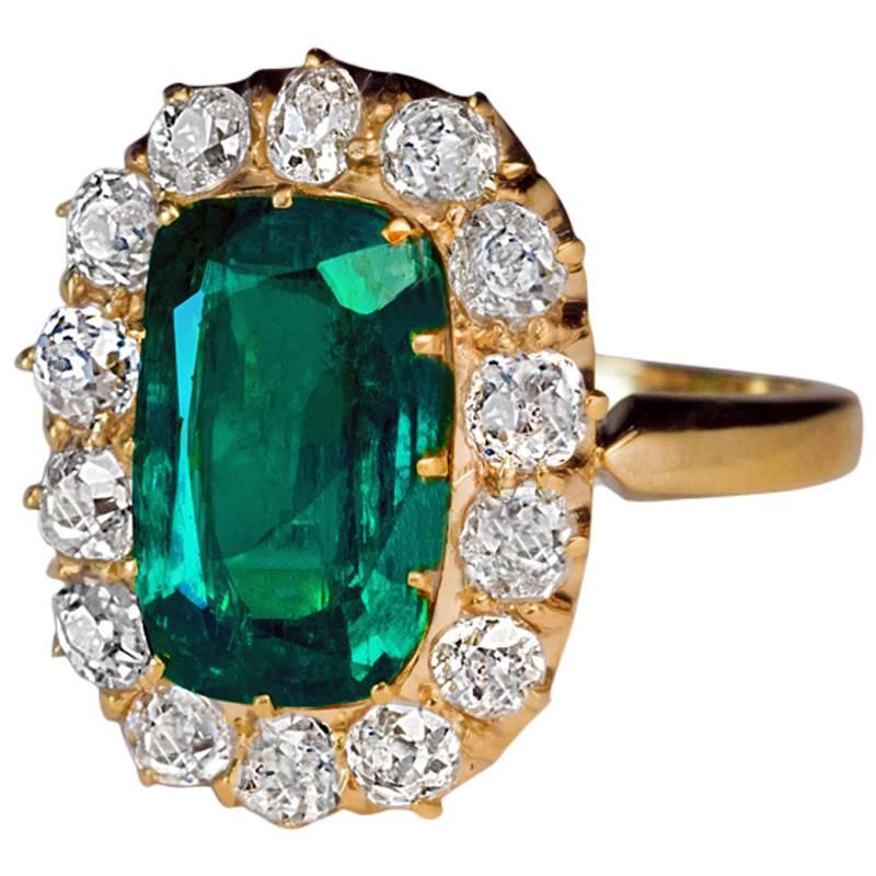 Antique 2.62 Carat Emerald Diamond Gold Cluster Ring
