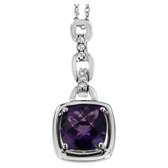 Collar colgante de plata de ley con amatista púrpura y diamantes acentuados