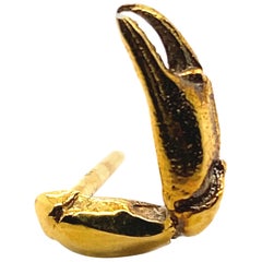 Vintage Tiffany & Co 14 Karat Yellow Gold Lobster Claw Lapel Pin, Circa 1950
