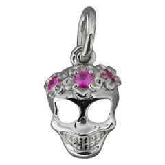 14k Gold Skull Pendant with Flowers with Sapphires