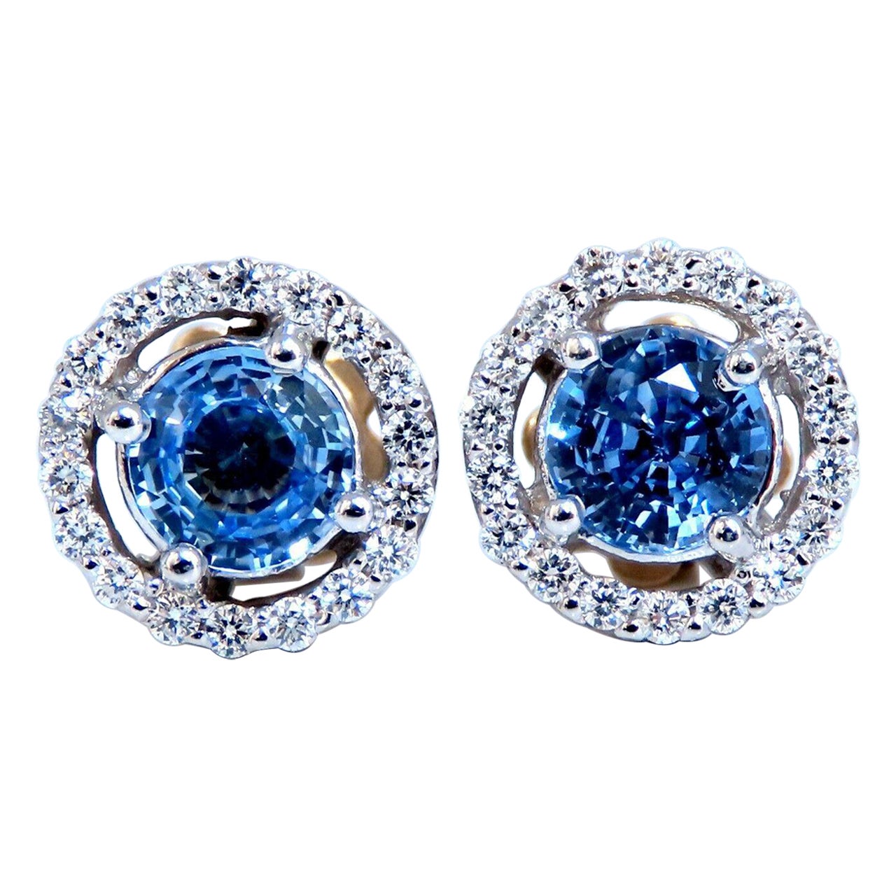 1.75ct Natural Sapphire Diamonds Cluster Earrings 14 Karat Gold For Sale