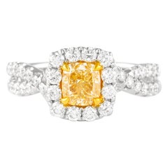 Alexander GIA 1,83ctt Fancy Light Yellow Cushion Diamond con anello aureola 18 carati
