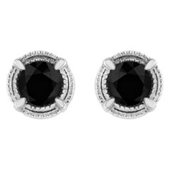 Clous d'oreilles solitaires en argent sterling avec diamants noirs traités de 2,0 carats et millegrain