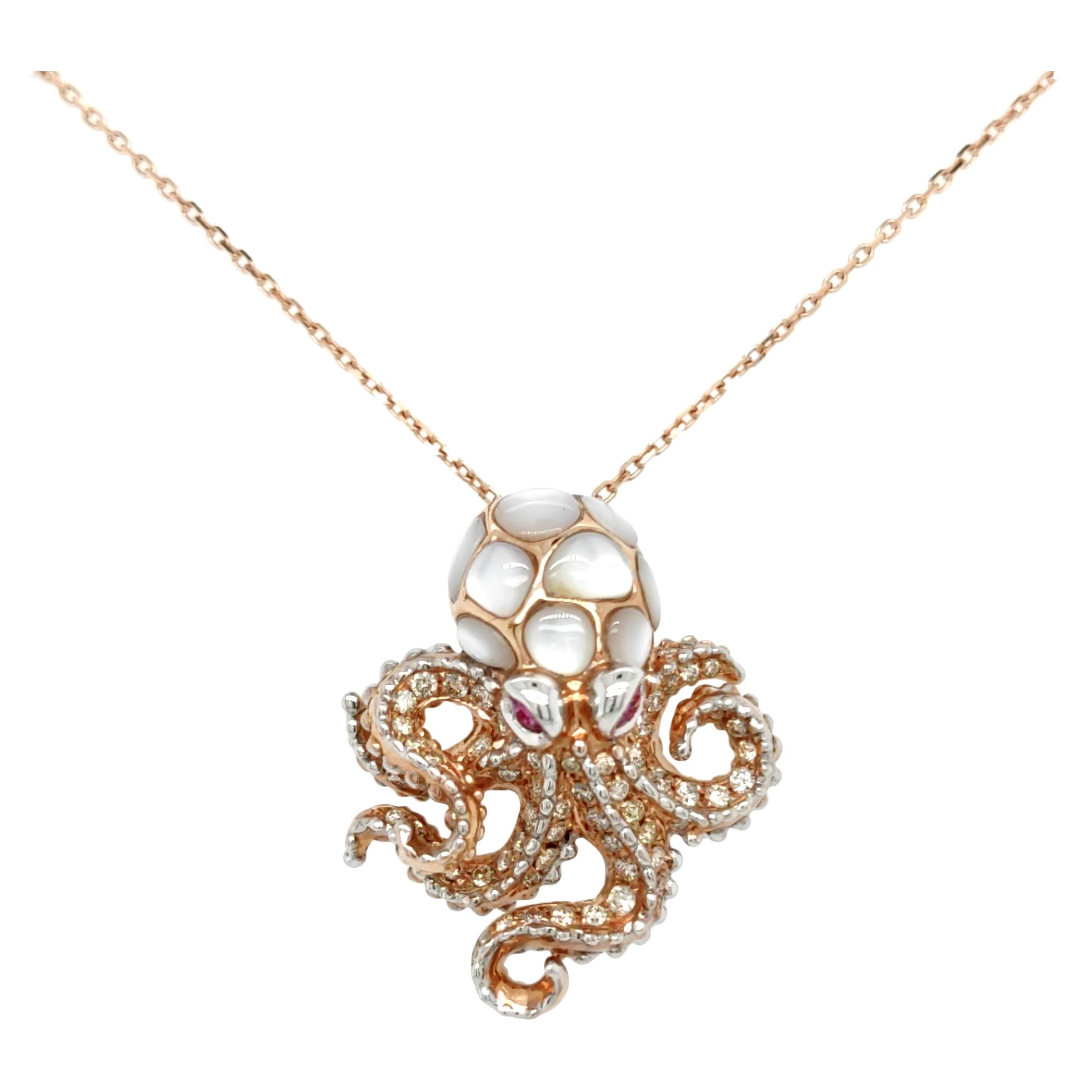 Collana con ciondolo Octopus in oro rosa 18 carati con strati di conchiglie e rubini