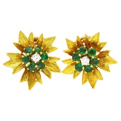 1970's Vintage Emerald Diamond 18 Karat Yellow Gold Flower Ear-Clip Earrings