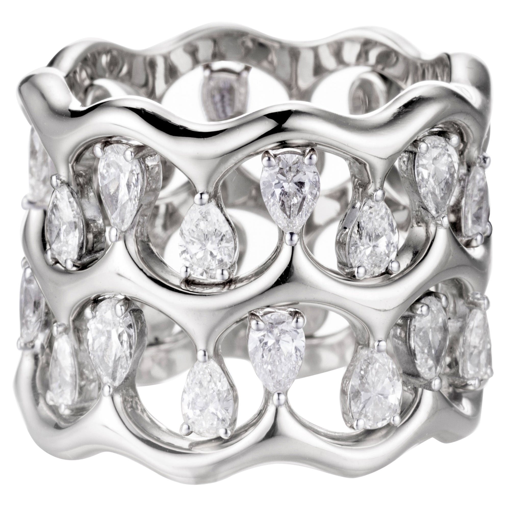 2.74 Carat Diamonds Pear Cut 18kt White Gold 3 Piece Rings Combination "Regina" For Sale