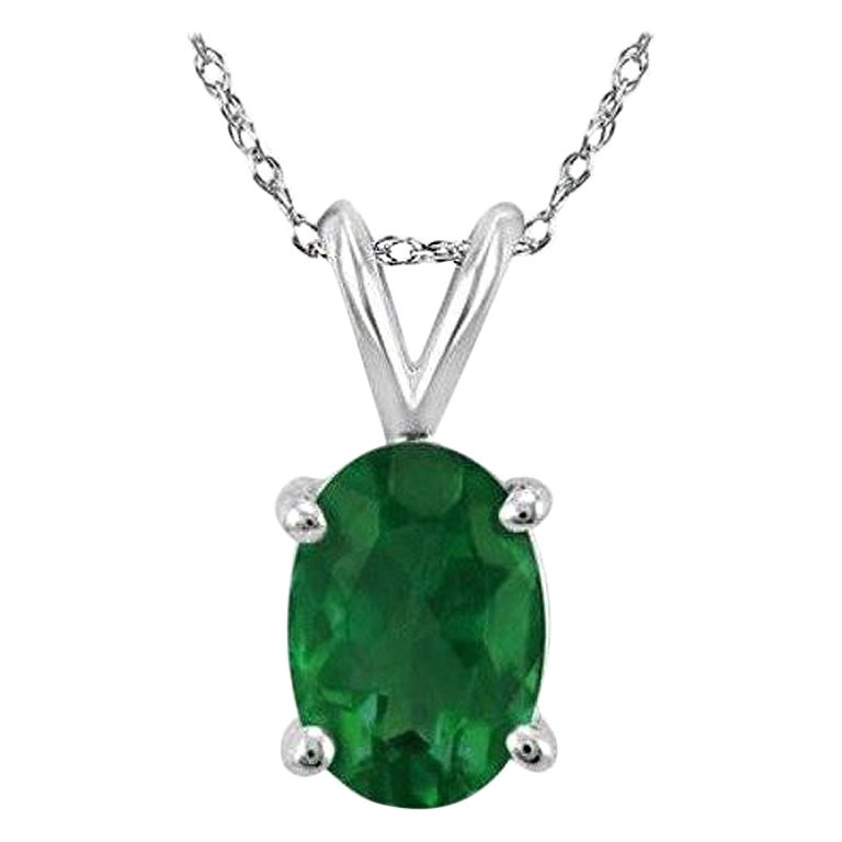 2.25 Ct Weight Oval Shaped Green Color IGITL Certified Emerald Gemstone Pendant For Sale