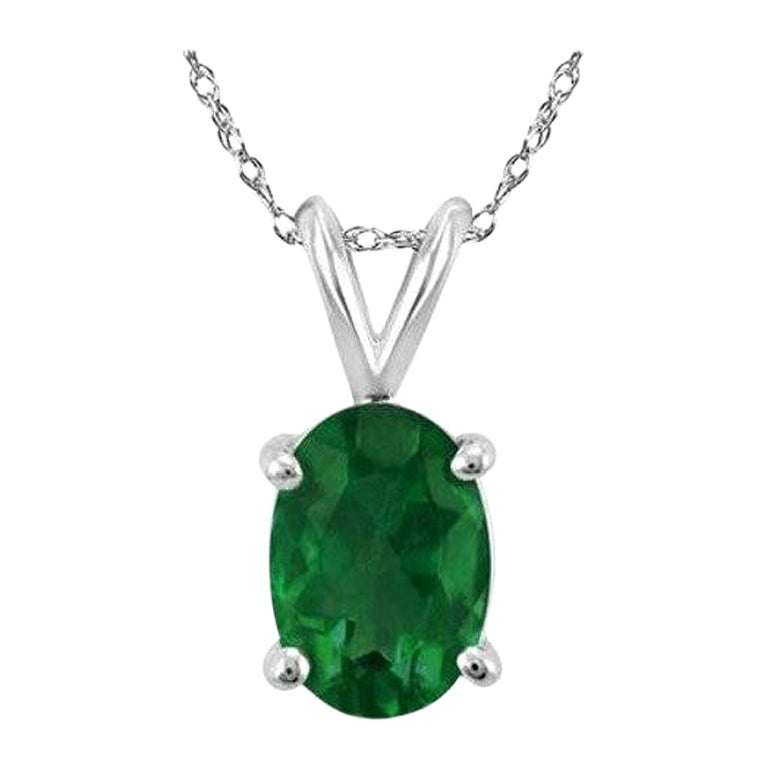 3.13 Ct Weight Oval Shaped Green Color IGITL Certified Emerald Gemstone Pendant For Sale