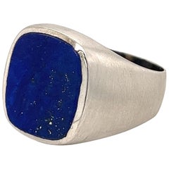 18 Karat White Gold and Lapis Lazuli Signet Ring