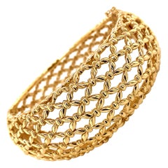 Vintage 1990's 14k Yellow Gold Basket Weave Design Bangle Bracelet