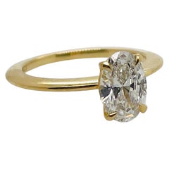 Bague de fiançailles solitaire en or jaune 18 carats avec diamant taille ovale de 1 carat