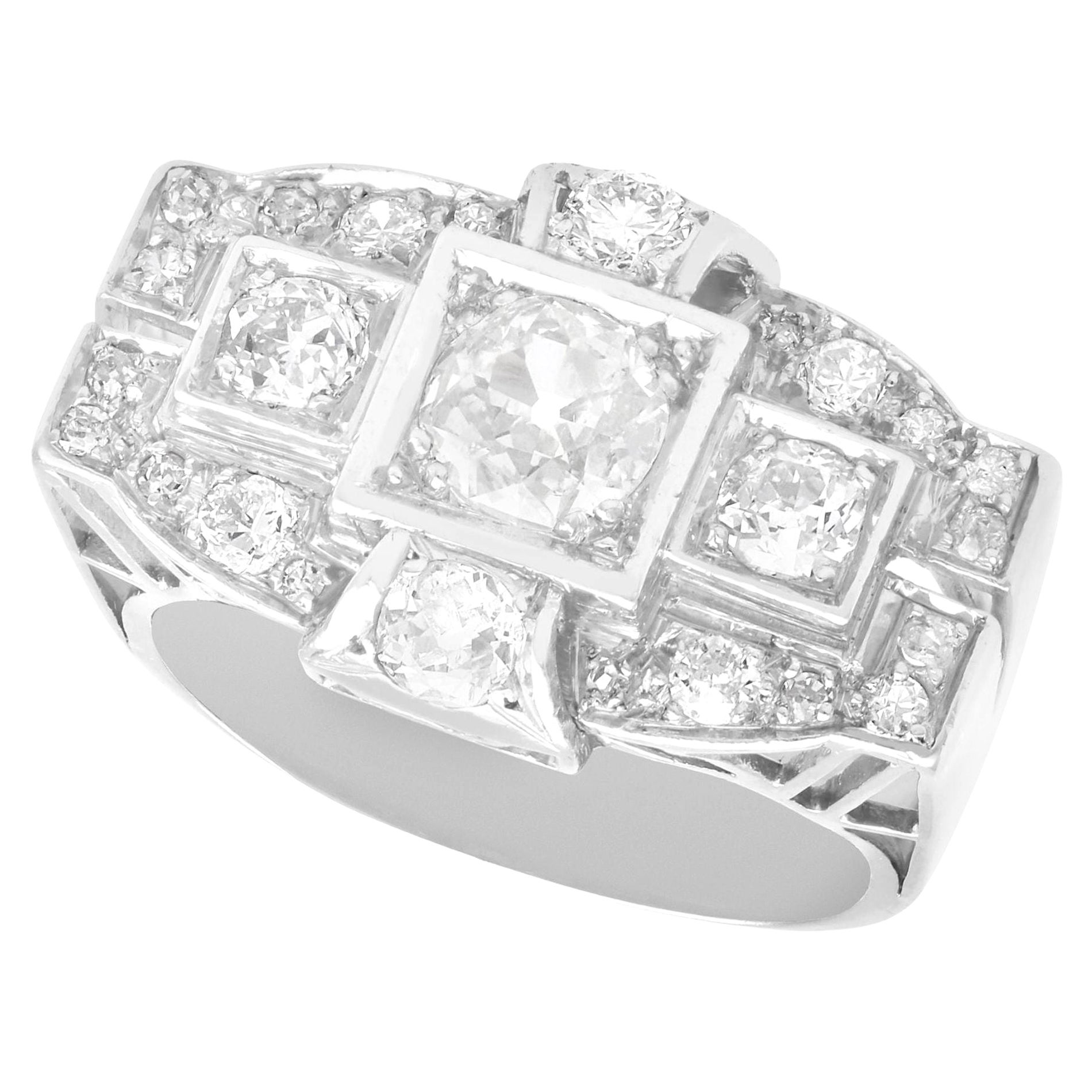 Antiker antiker 1,73 Karat Diamant und Platin Cocktail-Ring Art Deco