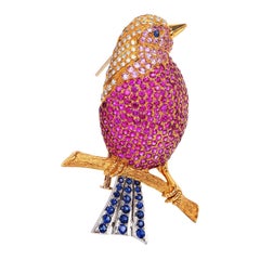 Vintage Diamond Pink Blue Sapphire 18K Yellow Gold Bird Cluster Brooch Pin
