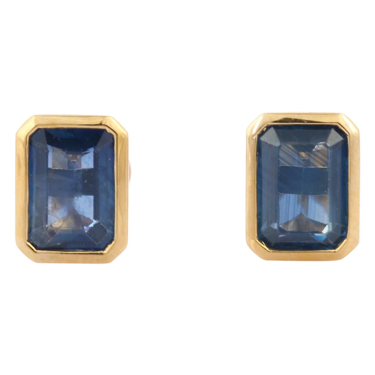 Boucles d'oreilles en or jaune massif 14 carats avec saphir bleu facetté de 2,09 carats clouté