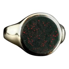 Vintage Art Deco Bloodstone signet ring, 9k yellow gold 