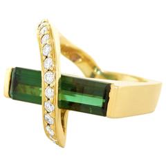 3.50ct Green Tourmaline Diamond Modernist Gold Ring 3.50ct Green Tourmaline Diamond Modernist Gold Ring
