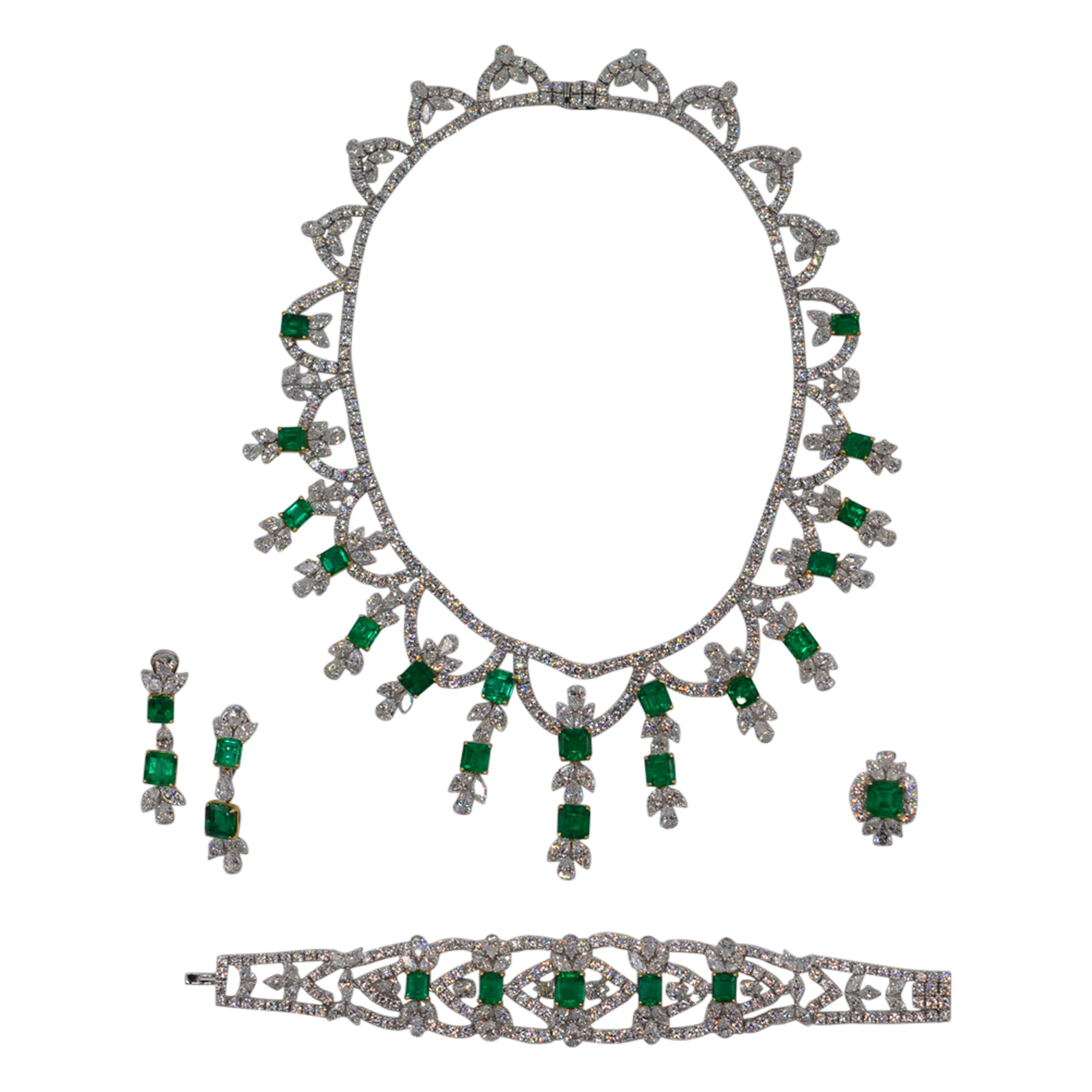 Magnificent Colombian Emerald & Diamonds Set in 18K White & Yellow Gold Unworn For Sale