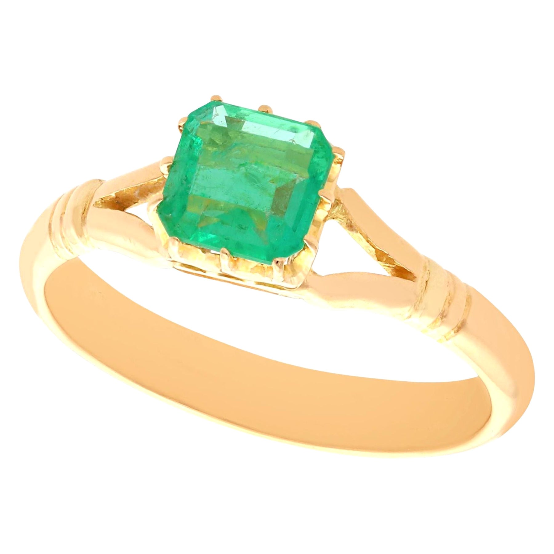Antique 0.79 Carat Emerald and Yellow Gold Engagement Ring