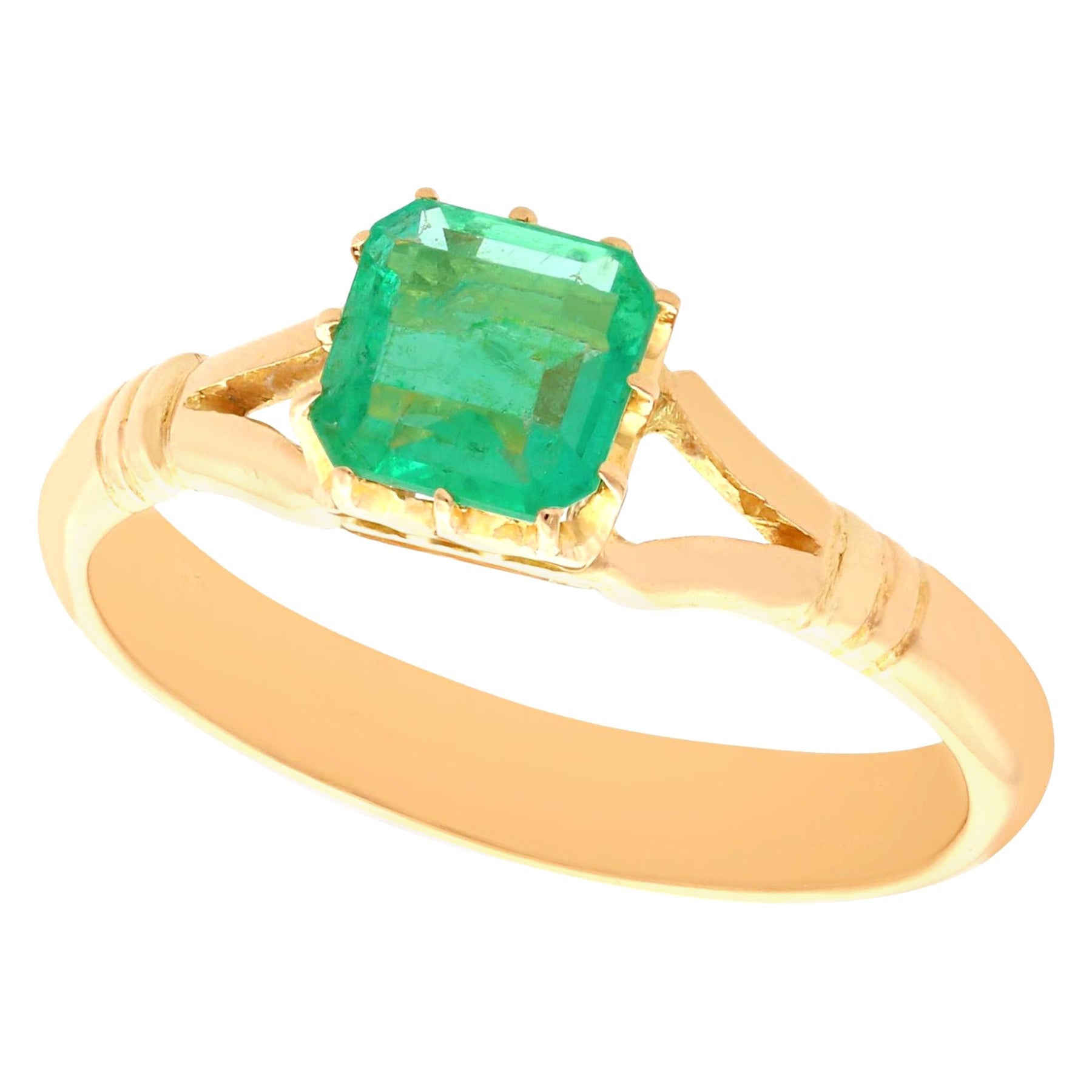 Antique 0.79 Carat Emerald and Yellow Gold Engagement Ring