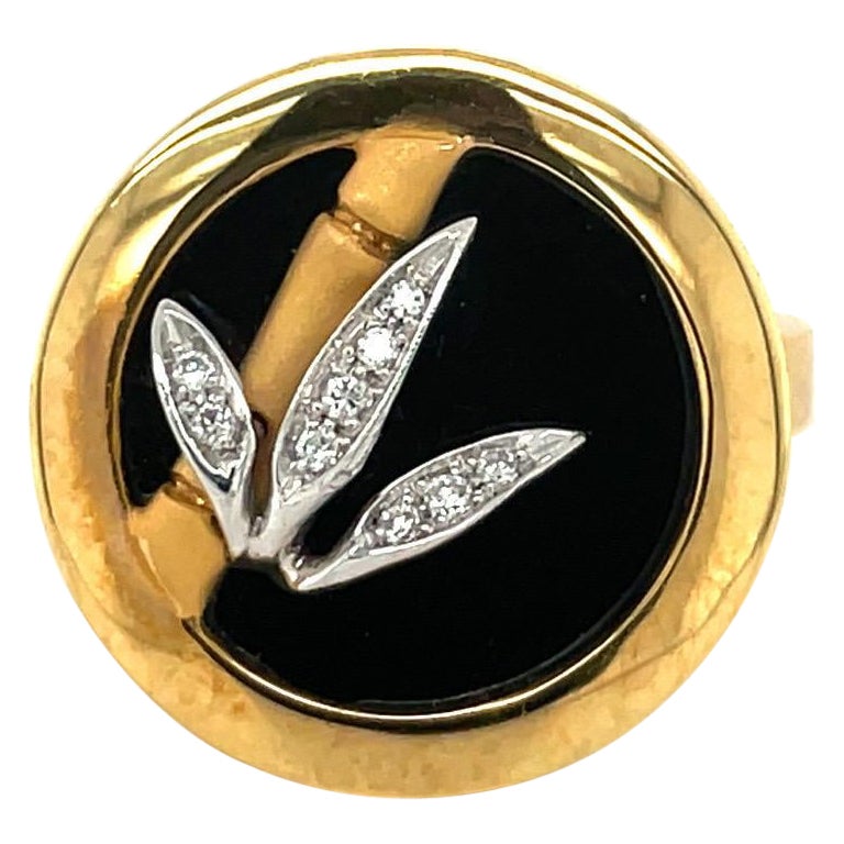 Carrera Y Carrera 18KT Yellow Gold Bamboo Leaf Ring with Diamond & Onyx For Sale