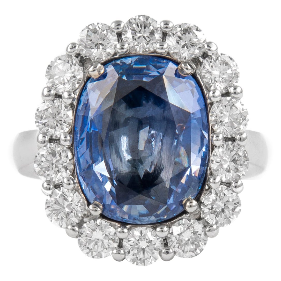 Alexander GIA Certified 7.60ct No Heat Ceylon Sapphire with Diamonds Ring 18k For Sale